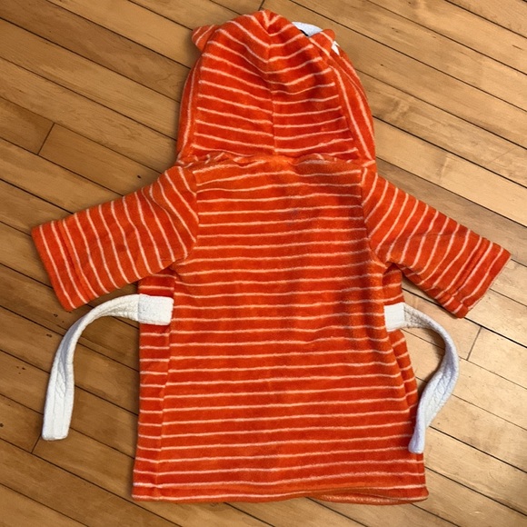 Fox Robe - Picture 6 of 6